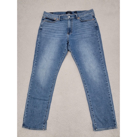 Lucky Brand Jeans Mens 38x32 Blue 410 Athletic Slim Stretch Denim Medium Wash - Picture 1 of 11